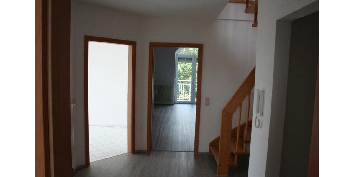 Maisonettenwohnung Elsterwerda - 3 Zimmer, 109 m&sup2;, 905&euro; | Angebot:26492990