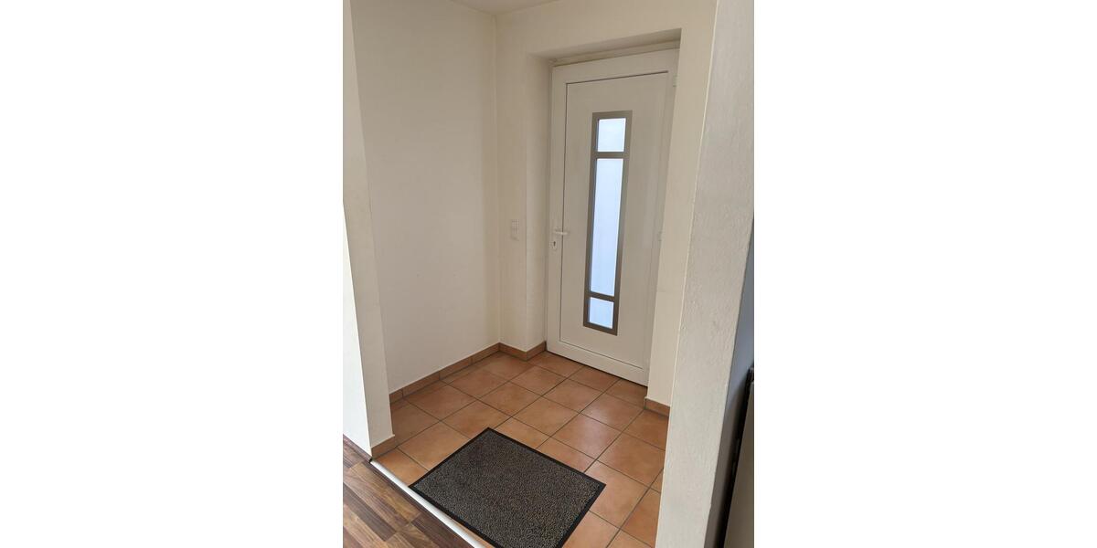 Erdgeschoßwohnung Hamburg Eimsbüttel - 3 Zimmer, 82 m&sup2;, 1.100&euro; | Angebot:26048671