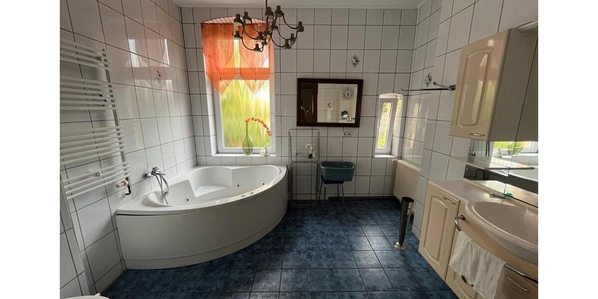 Wohnen auf Zeit Köthen (Anhalt) - 5 Zimmer, 220 m&sup2;, 395&euro; | Angebot:24807966