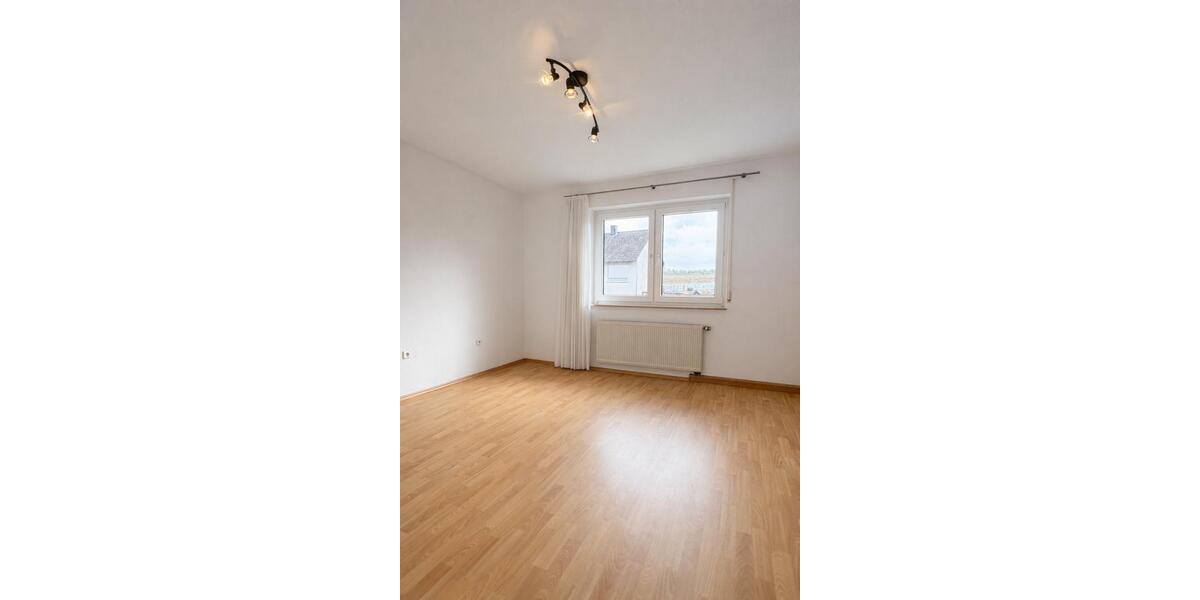 Etagenwohnung Abenberg - 3 Zimmer, 90 m&sup2;, 790&euro; | Angebot:25173890