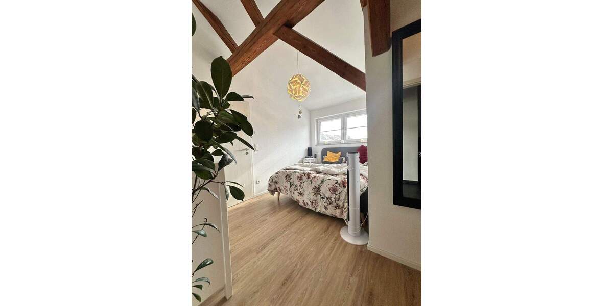 Etagenwohnung Albstadt Tailfingen - 3 Zimmer, 102 m&sup2;, 1.200&euro; | Angebot:25771482
