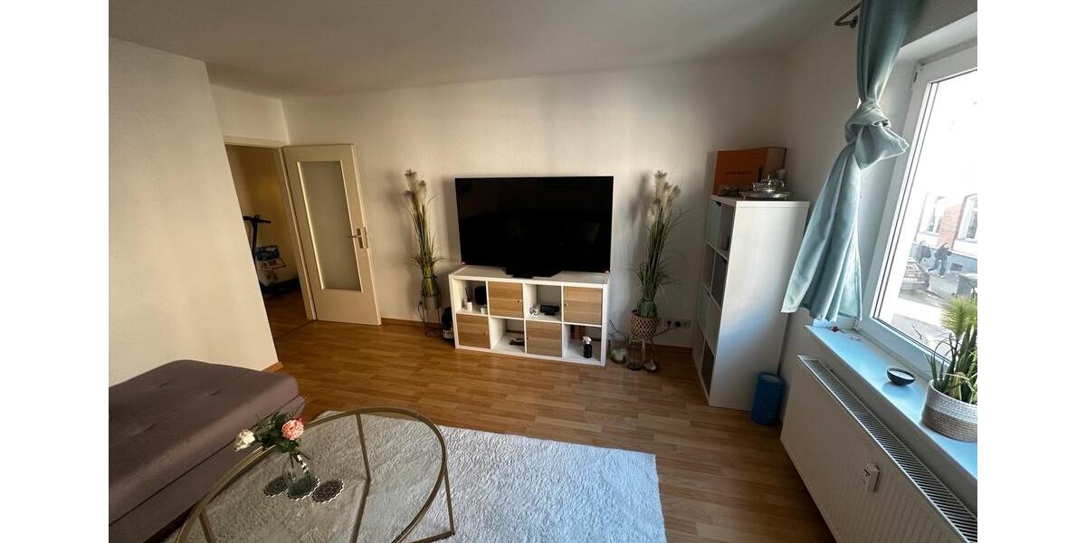 Erdgeschoßwohnung Zwickau - 2 Zimmer, 67 m&sup2;, 435&euro; | Angebot:26021815
