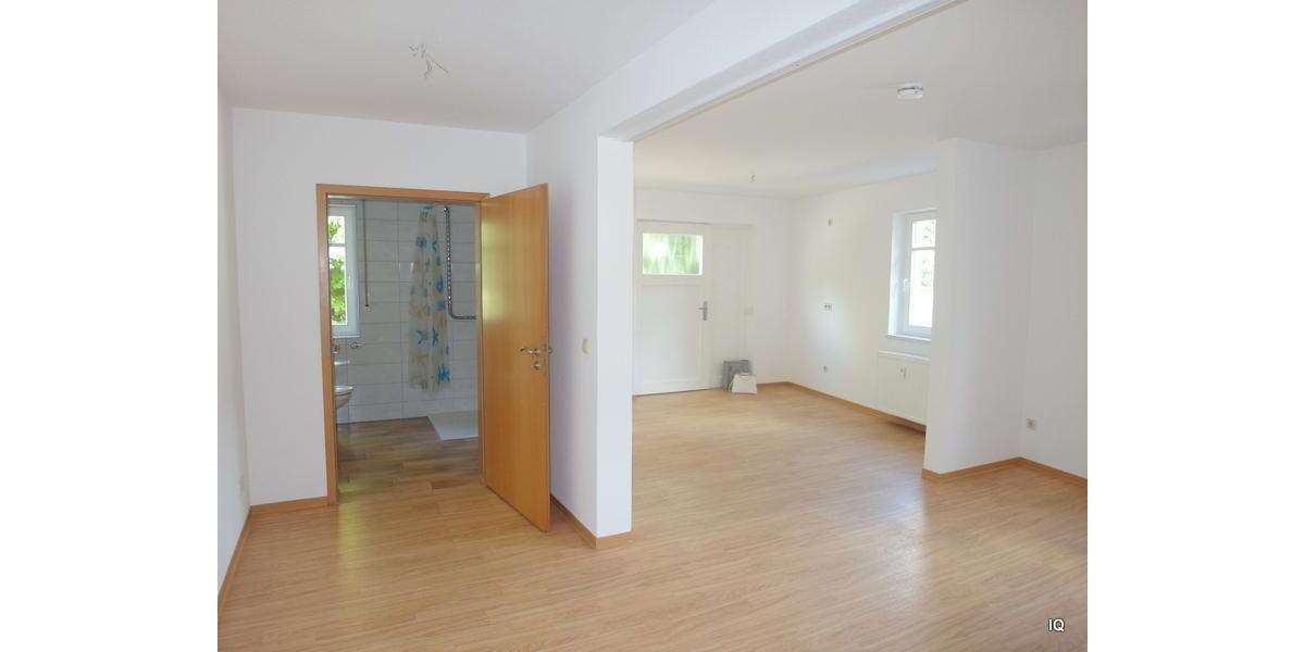 Etagenwohnung Kamenz - 1 Zimmer, 39 m&sup2;, 250&euro; | Angebot:27018870