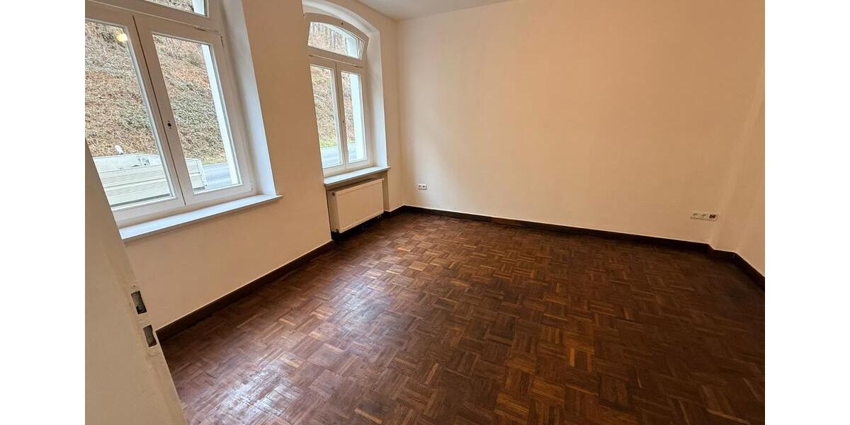 Einfamilienhaus Wiehl - 4 Zimmer, 130 m&sup2;, 1.400&euro; | Angebot:26560465
