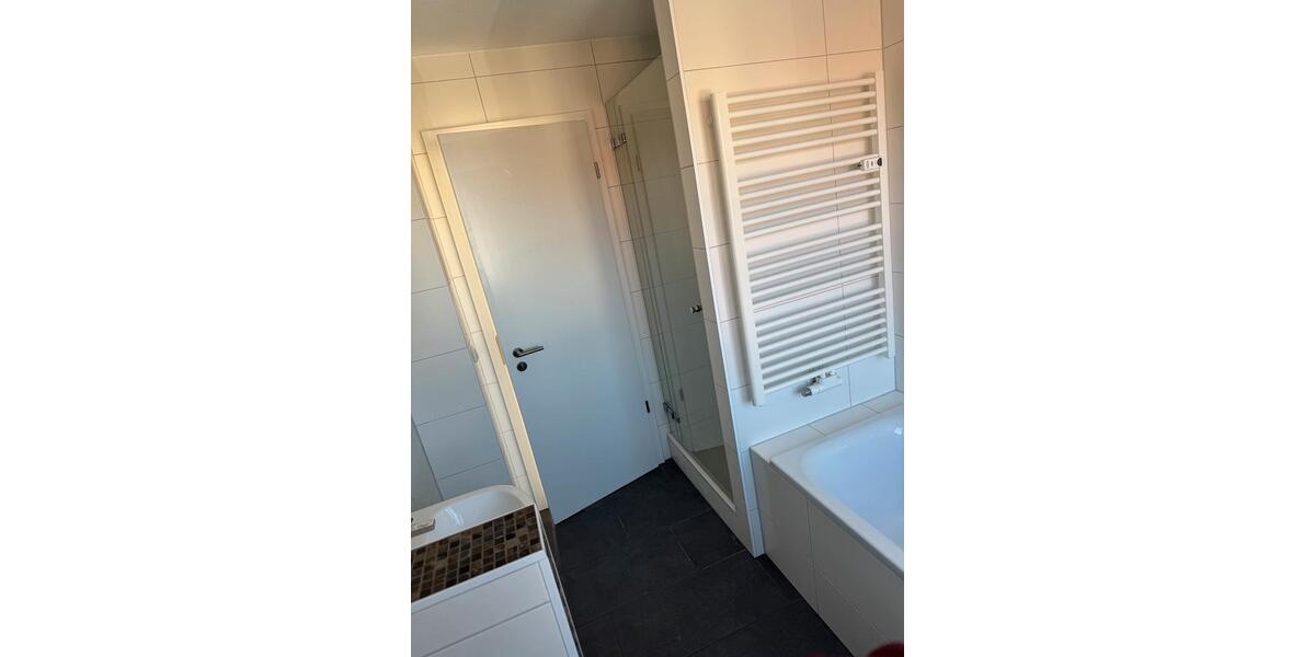 Dachgeschoßwohnung Erlangen Bruck - 3 Zimmer, 76 m&sup2;, 1.000&euro; | Angebot:25451242