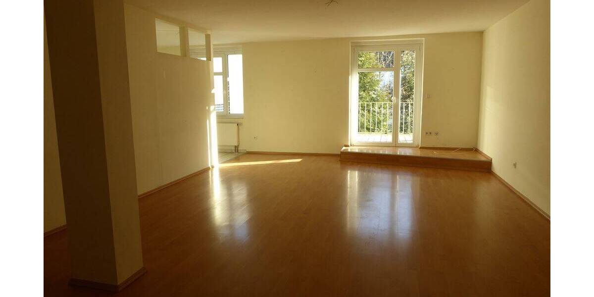 Etagenwohnung Bad Driburg - 3 Zimmer, 105 m&sup2;, 530&euro; | Angebot:26189266
