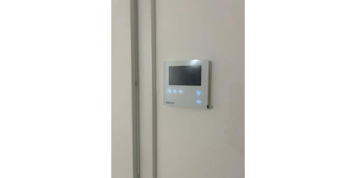 Etagenwohnung Hannover - 2 Zimmer, 71 m&sup2;, 1.413&euro; | Angebot:26455283