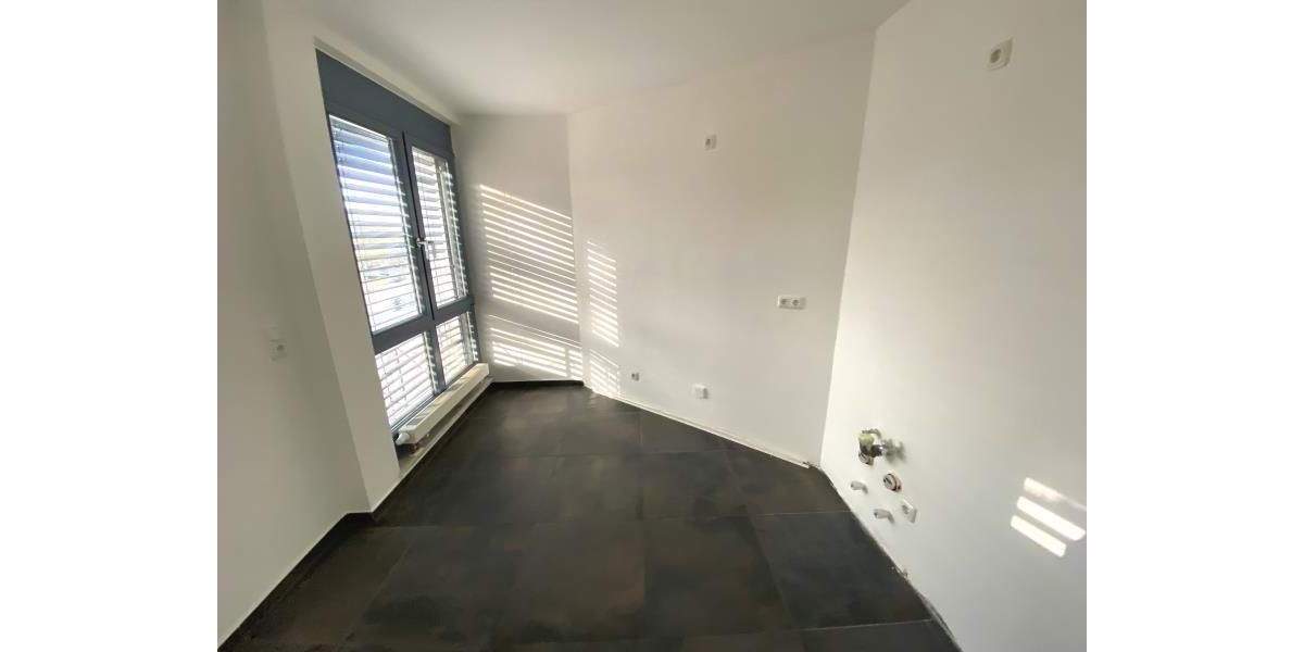 Etagenwohnung Plauen Südvorstadt - 3 Zimmer, 83 m&sup2;, 510&euro; | Angebot:25819924