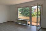 3,5 Zimmerwohnung mit großem Garten, Balkon und Garage zimmer
