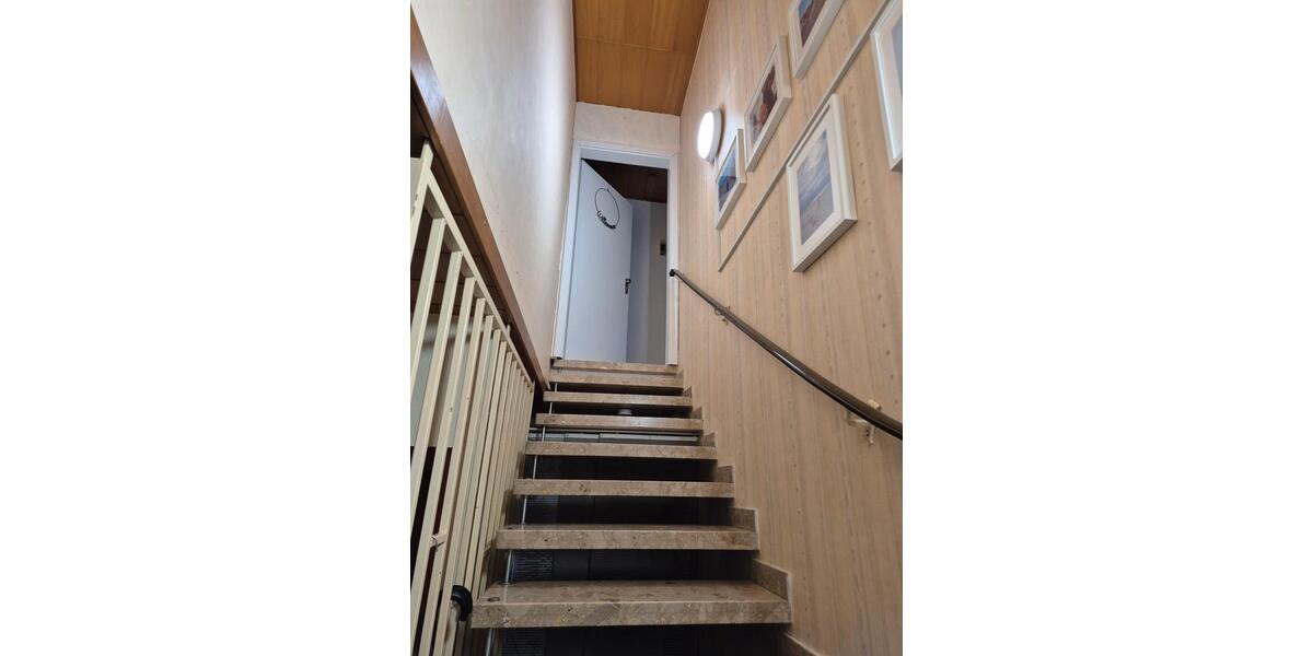 Dachgeschoßwohnung Barsinghausen - 3 Zimmer, 75 m&sup2;, 950&euro; | Angebot:25723887