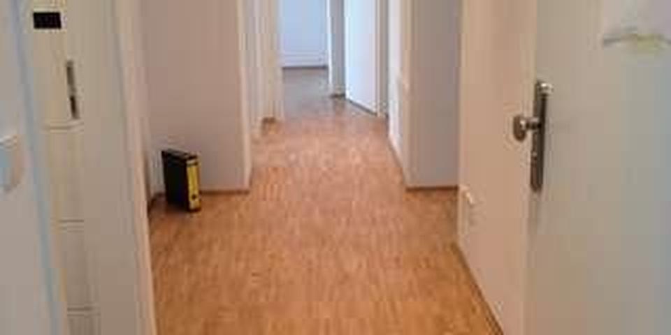 Erdgeschoßwohnung Bad Kreuznach Bad Münster am Stein-Ebernburg - 3 Zimmer, 100 m&sup2;, 1.090&euro; | Angebot:25988384