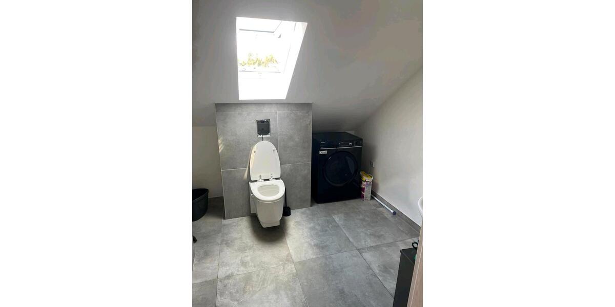 Dachgeschoßwohnung Bechhofen - 3 Zimmer, 120 m&sup2;, 700&euro; | Angebot:26167548
