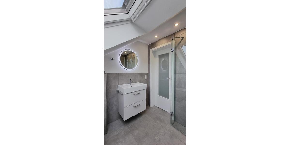 Dachgeschoßwohnung Rietberg - 3 Zimmer, 80 m&sup2;, 975&euro; | Angebot:25255759