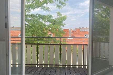 Stilvolle Mietwohnung mit Balkon in der Altstadt 2 zimmer