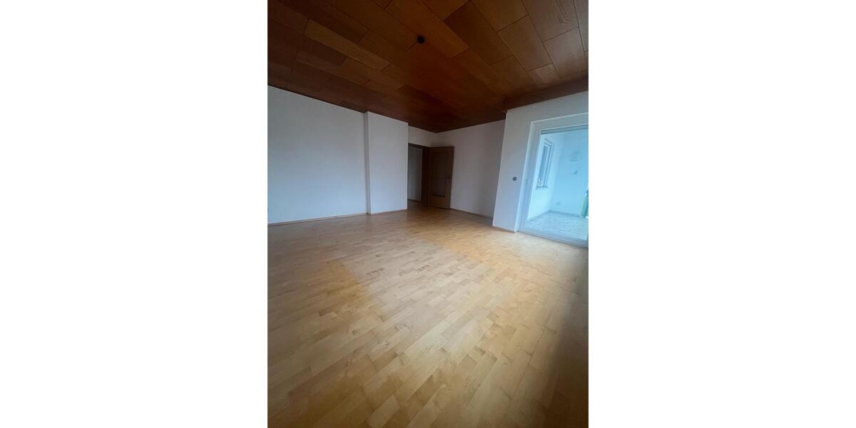 Sonnige Vierzimmerwohnung in ruhiger Wohnlage Speichersdorf 4 zimmer