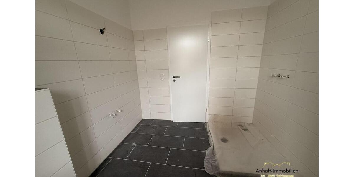 Erdgeschoßwohnung Bitterfeld-Wolfen Bitterfeld - 2 Zimmer, 56 m&sup2;, 392&euro; | Angebot:25589743