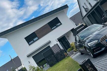 Haus Bad Salzuflen Biemsen-Ahmsen - 4 Zimmer, 100 m&sup2;, 1.400&euro; | Angebot:24592319