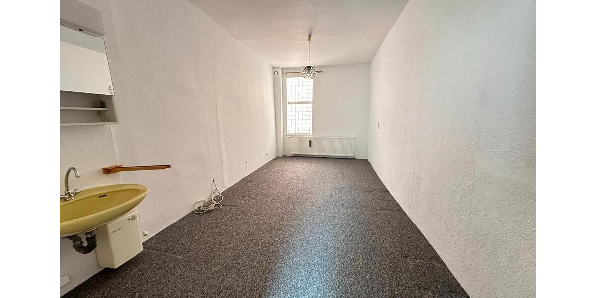 Etagenwohnung Coburg - 4 Zimmer, 140 m&sup2;, 800&euro; | Angebot:26491408