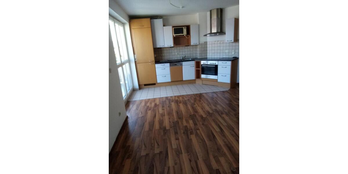 Dachgeschoßwohnung Freilassing - 2 Zimmer, 50 m&sup2;, 670&euro; | Angebot:25144610