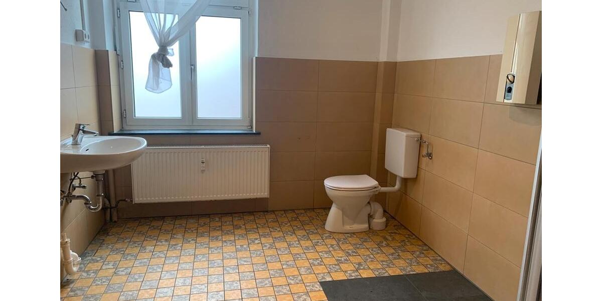 Erdgeschoßwohnung Arnsberg - 3 Zimmer, 72 m&sup2;, 450&euro; | Angebot:24750130