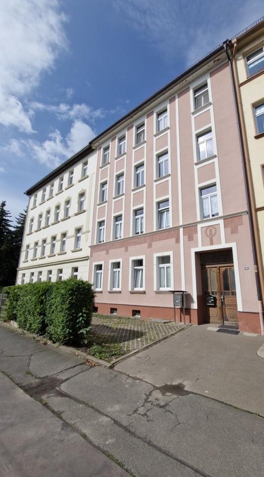 3 Zimmer-Wohnung mit Tageslichtbad neu renoviert in Gera