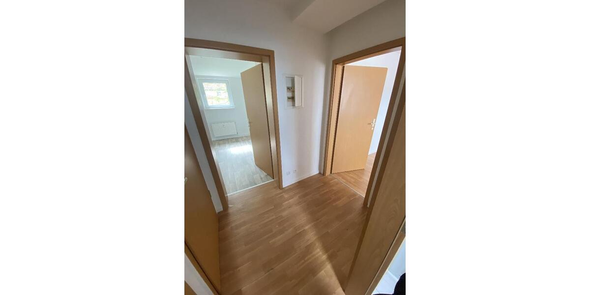 Etagenwohnung Bernburg (Saale) - 2 Zimmer, 37 m&sup2;, 325&euro; | Angebot:23464912