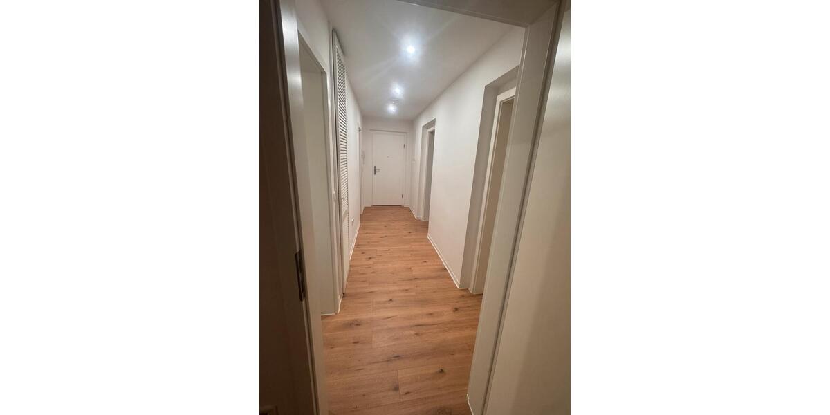 Erdgeschoßwohnung Bitterfeld-Wolfen Bitterfeld - 3 Zimmer, 64 m&sup2;, 448&euro; | Angebot:25137663