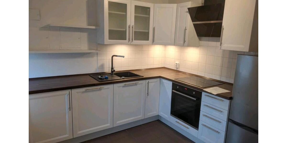 helle 3-Zimmerwohnung im Dachgeschoss Altstadt 3 zimmer