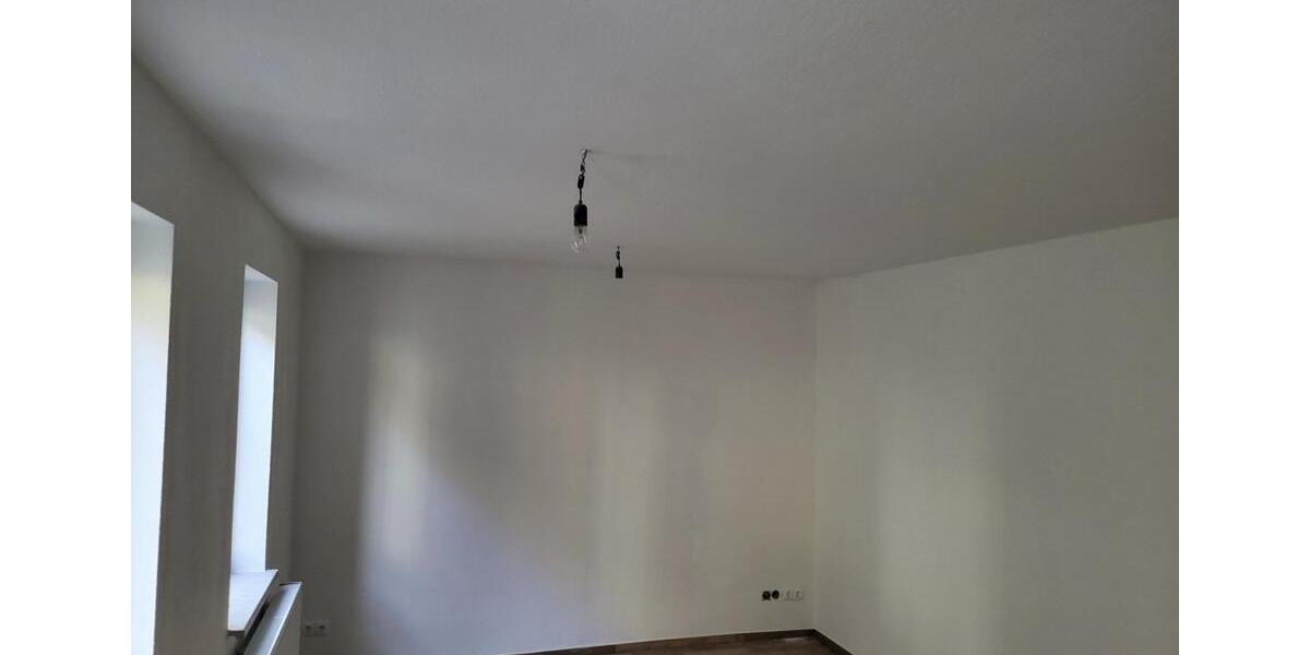 Etagenwohnung Eisenberg - 3 Zimmer, 46 m&sup2;, 350&euro; | Angebot:26531964
