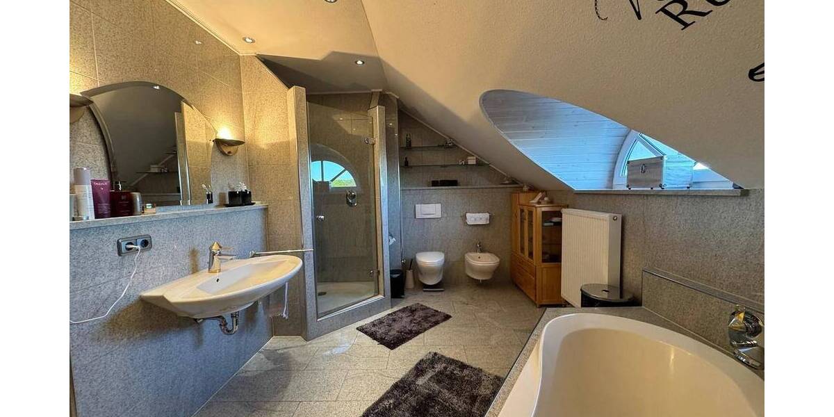 Terrassenwohnung Amberg - 5 Zimmer, 205 m&sup2;, 1.850&euro; | Angebot:26048744