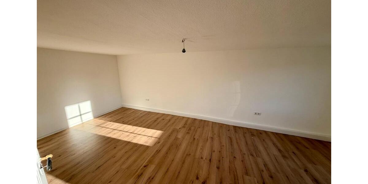 Etagenwohnung Bad Hersfeld - 3 Zimmer, 97 m&sup2;, 780&euro; | Angebot:26018258