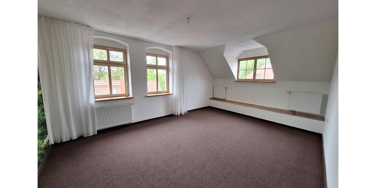 Dachgeschoßwohnung Freiberg - 2 Zimmer, 62 m&sup2;, 438&euro; | Angebot:26478462