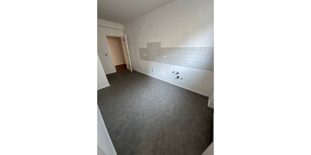 Etagenwohnung Wilhelmshaven Innenstadt - 2 Zimmer, 68 m&sup2;, 415&euro; | Angebot:25696197