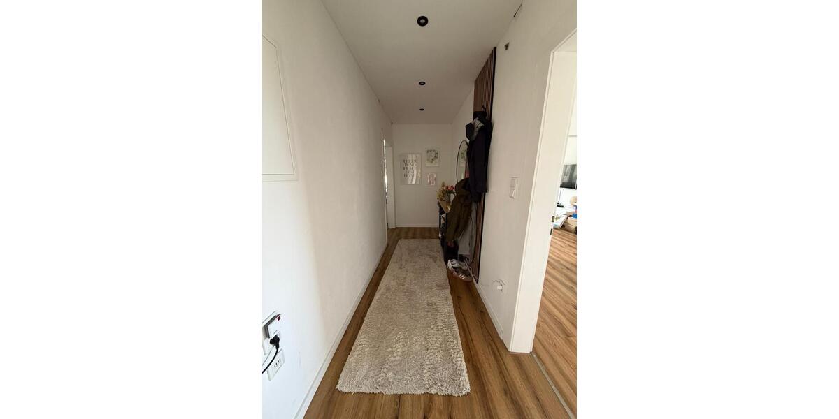 Etagenwohnung Oerlinghausen - 2 Zimmer, 80 m&sup2;, 900&euro; | Angebot:26603570