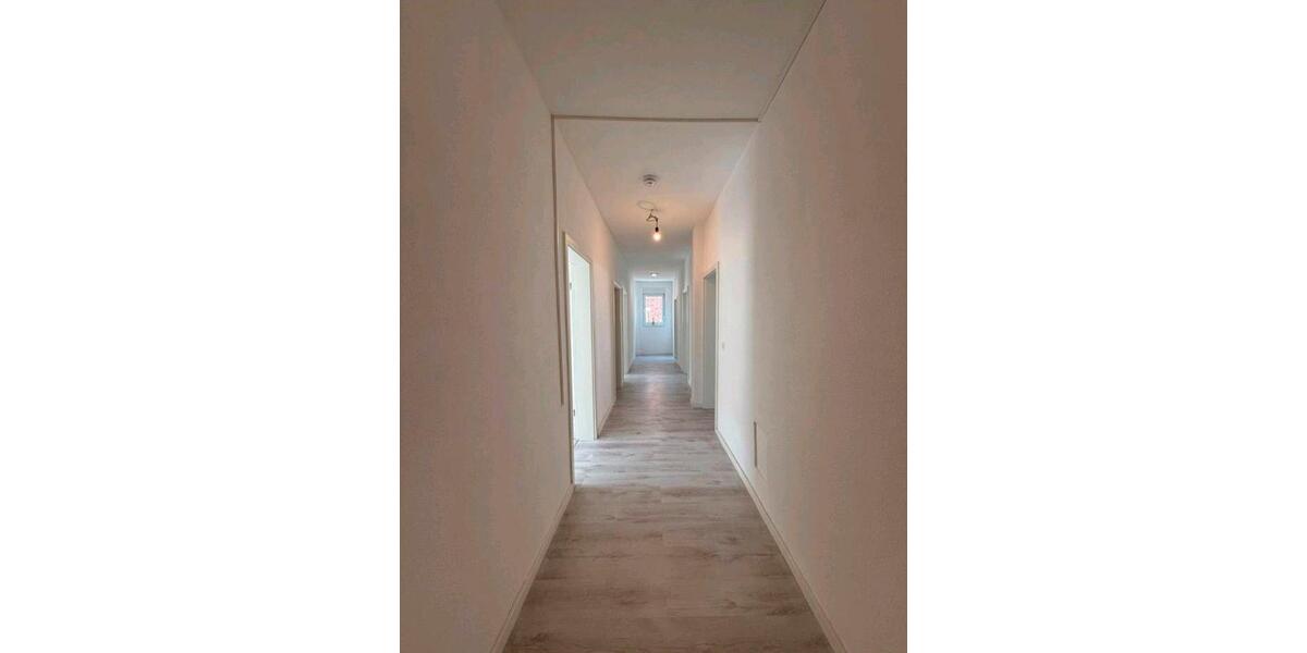 Wohnen auf Zeit Ludwigsburg - 12 Zimmer, 96 m&sup2;, 500&euro; | Angebot:26295164