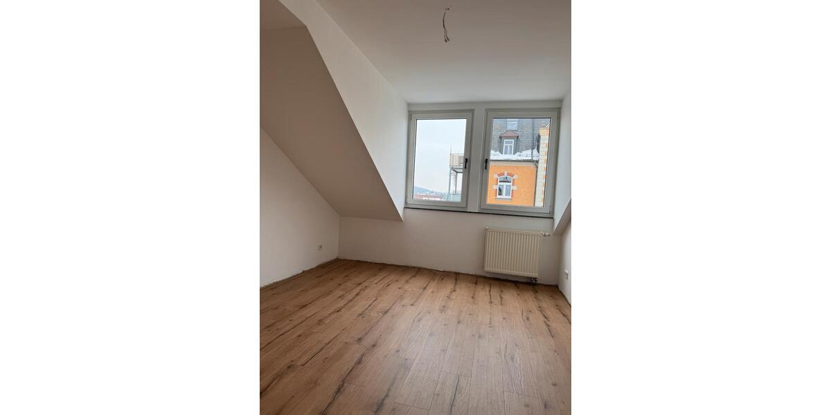Dachgeschoßwohnung Erfurt Andreasvorstadt - 3 Zimmer, 83 m&sup2;, 1.250&euro; | Angebot:24480645