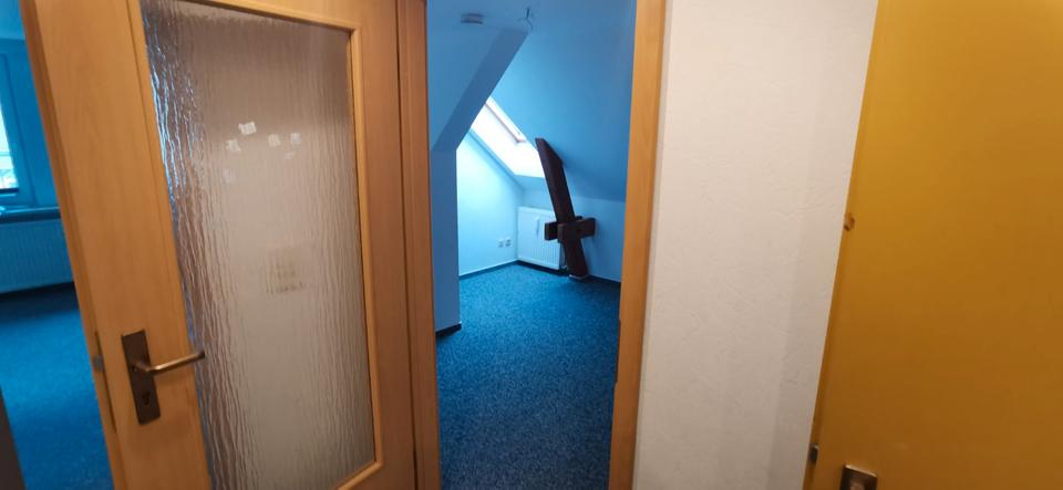 Dachgeschoßwohnung Schwarzatal - 3 Zimmer, 80 m&sup2;, 400&euro; | Angebot:26221782