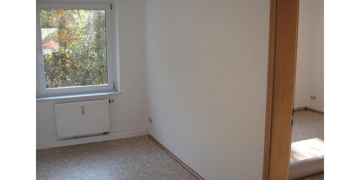Etagenwohnung Bischofswerda - 4 Zimmer, 77 m&sup2;, 365&euro; | Angebot:26561430