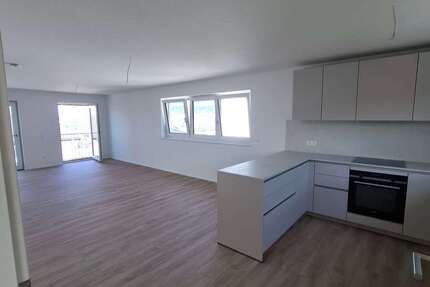 Wohnung Igersheim - 3 Zimmer, 91 m&sup2;, 910&euro; | Angebot:26943532