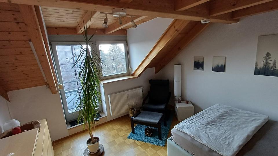 Dachgeschoßwohnung Putzbrunn - 3.5 Zimmer, 100 m&sup2;, 1.850&euro; | Angebot:26130517