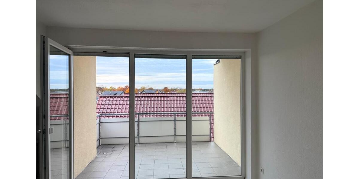 Dachgeschoßwohnung Schloß Holte-Stukenbrock Stukenbrock - 3 Zimmer, 82 m&sup2;, 780&euro; | Angebot:25300122