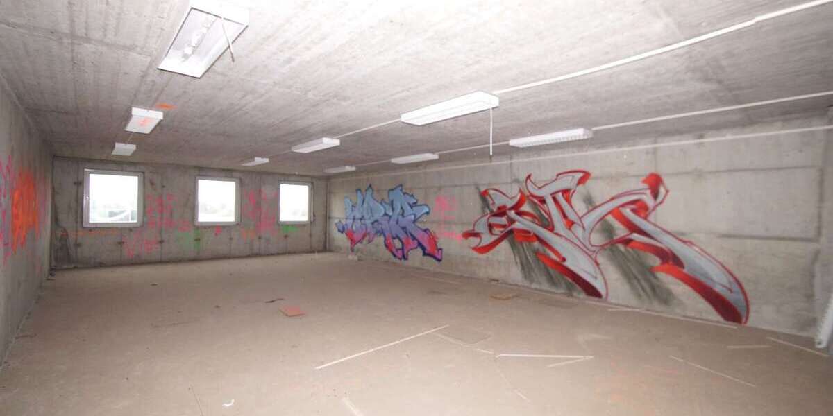 ++Gewerbehof mit Lagerhalle und Bürohaus an der B186++ zimmer