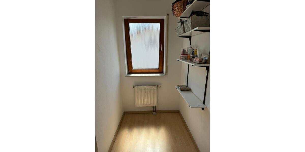 Dachgeschoßwohnung Heppenheim (Bergstraße) - 3 Zimmer, 83 m&sup2;, 900&euro; | Angebot:26560729