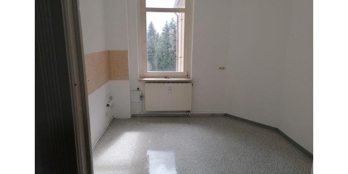 Etagenwohnung Bad Schmiedeberg - 4 Zimmer, 107 m&sup2;, 500&euro; | Angebot:26401121