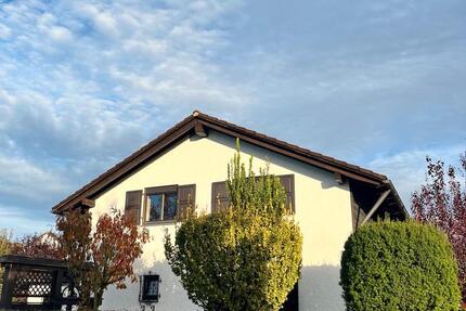 freistehendes Einfamilienhaus mit Wintergarten, Garten, Garage 5 zimmer