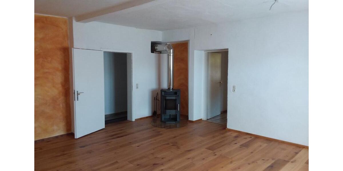 Erdgeschoßwohnung Uslar - 3 Zimmer, 120 m&sup2;, 650&euro; | Angebot:25869737