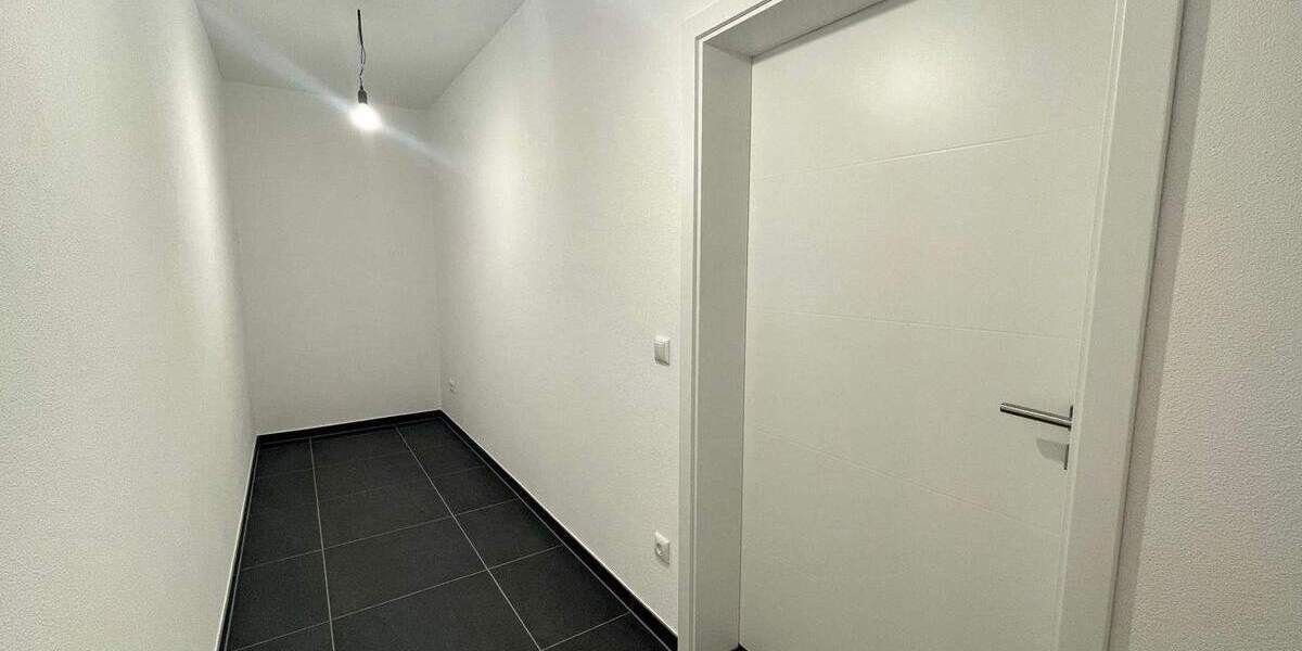 Etagenwohnung Balve - 2 Zimmer, 90 m&sup2;, 1.125&euro; | Angebot:24780806