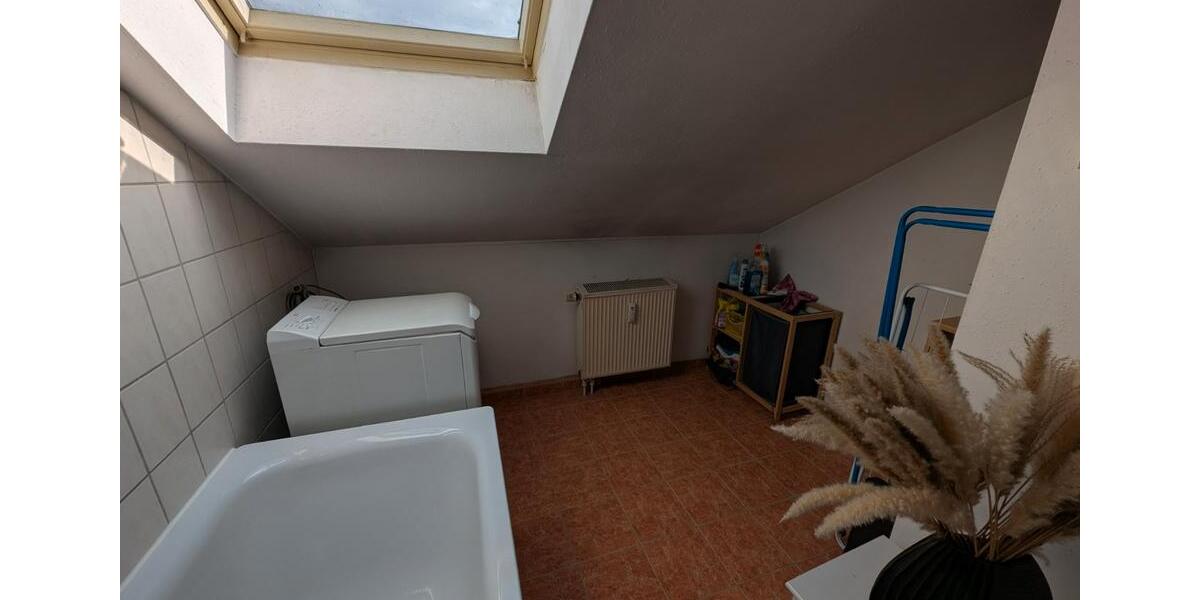 Dachgeschoßwohnung Meißen - 2 Zimmer, 58 m&sup2;, 435&euro; | Angebot:26132941