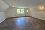 Etagenwohnung Hilchenbach - 3 Zimmer, 87 m&sup2;, 690&euro; | Angebot:26648915