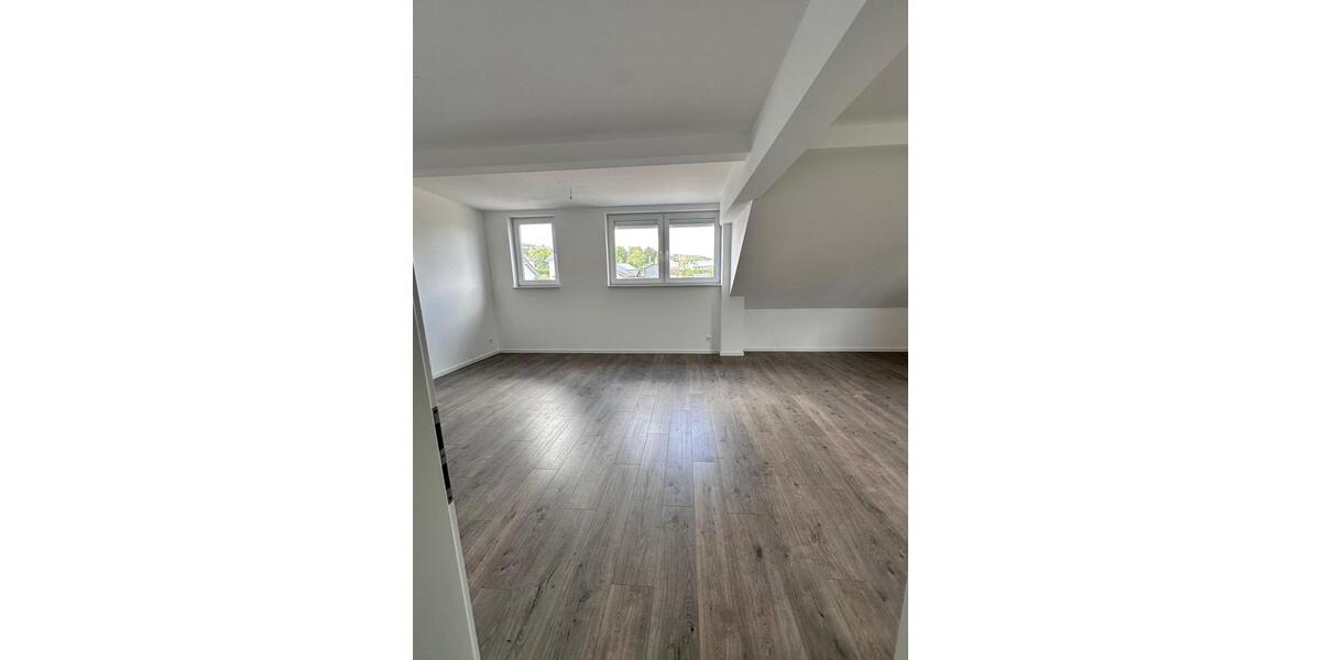 Dachgeschoßwohnung Allendorf (Eder) - 3 Zimmer, 73 m&sup2;, 730&euro; | Angebot:26024524